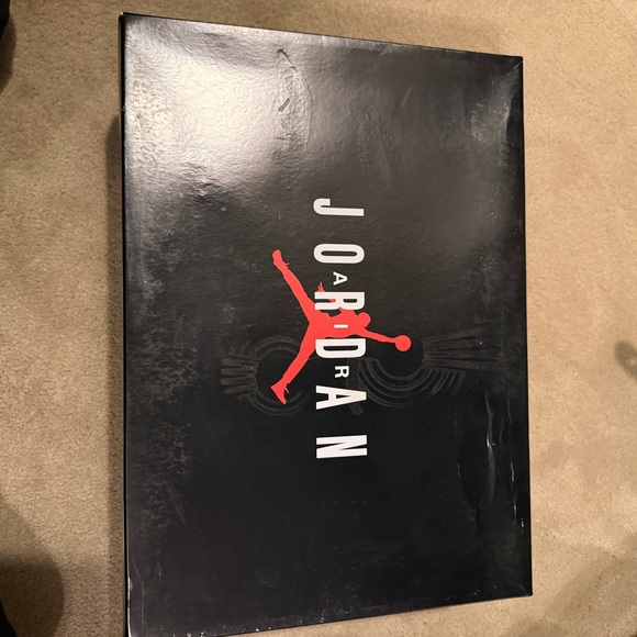 Jordan 11 Retro Low Space Jam - Picture 10 of 10